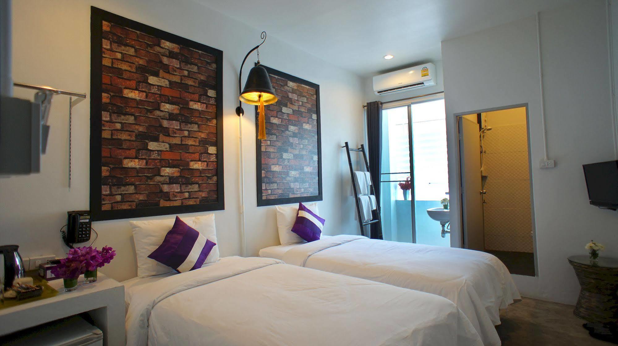 Walking Street Residence - Sha Extra Plus Chiang Mai Exterior photo